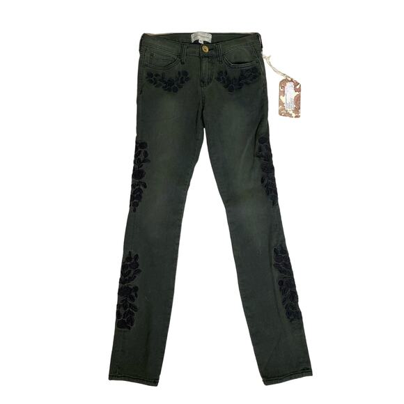 Band Of Gypsies Embroidered Women’s Jeans - Picture 1 of 7